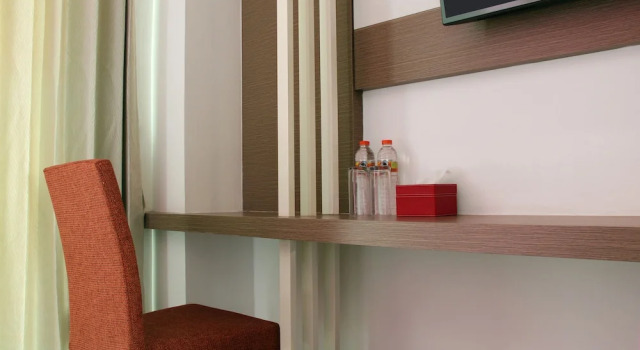 Standard Doppel Zimmer mit Balkon Luxpoint Hotel Surabaya