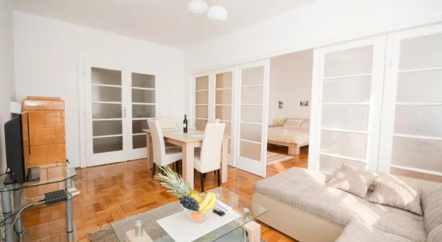 Апартаменты Deluxe Apartments City Hall