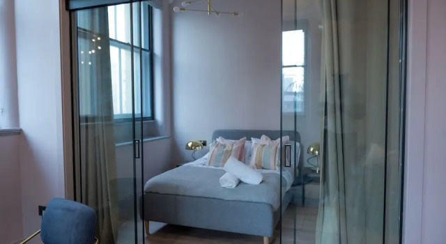 Luxury Stunning 2bed Apt City Centre, Забронировать Отель Отели Манчестера с парковкой, рядом с Район Гей-виллидж в Манчестере, Парковка