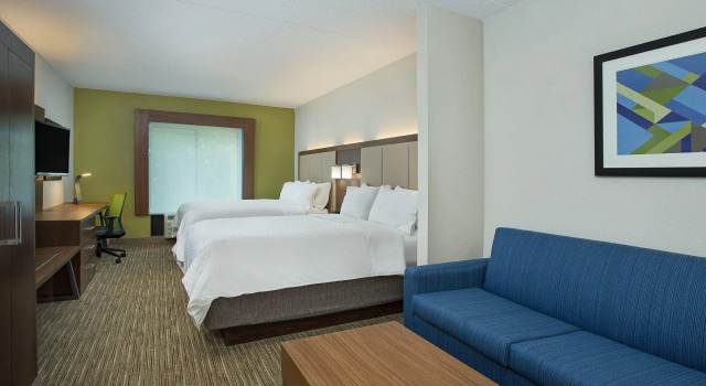 Четырёхместный люкс Holiday Inn Express & Suites Lebanon-Nashville Area by IHG