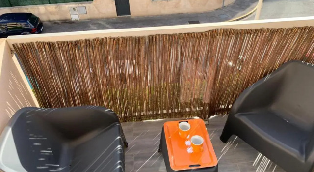 Апартаменты Charmant studio avec climatisation et parking