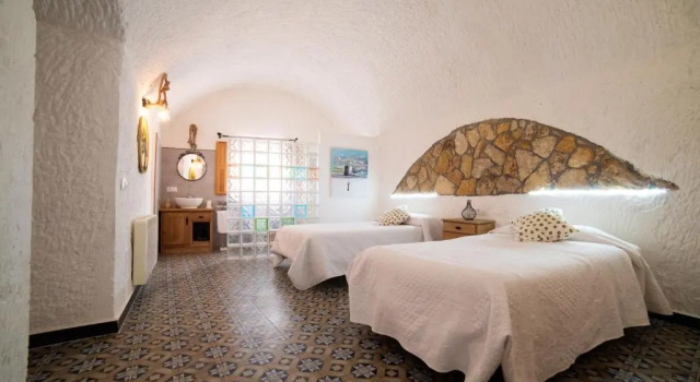 2 bedrooms house with city view and enclosed garden at Purullena, Book Hotel Purullena Granada