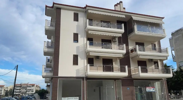 LUXURY AND SUNNY APARTMENT 250 mts FROM THE BEACH!!, Book Apartment Perea Macedonia