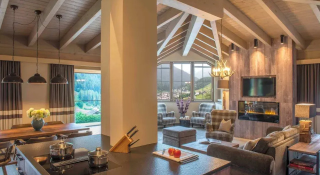 Номер Deluxe Пентхаус с 3 комнатами с балконом Mountain Spa Residences