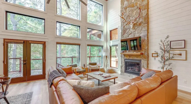 Cozy Secluded Cabin in the Heart of Hochatown, Boek Hotel Hochatown Oklahoma