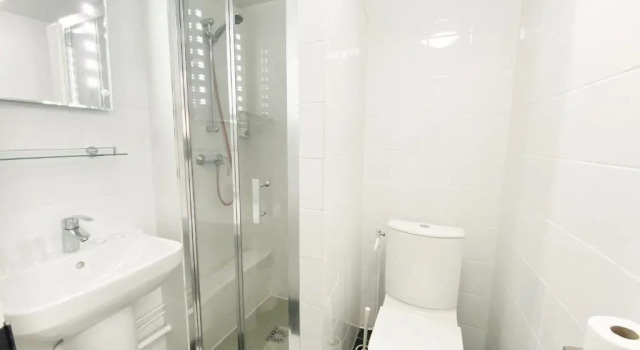 Трёхместный номер Standard Hotel Aviatic