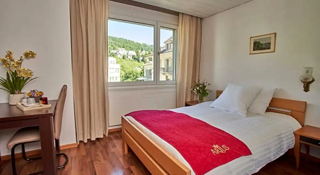 Hotel La Balance SELF CHECK-IN, Book Hotel Biel 