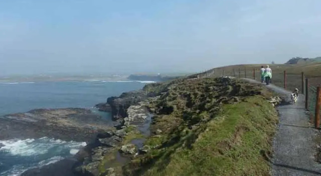 Ceol na dTonnta, Rezervasyon Otel Doolin 