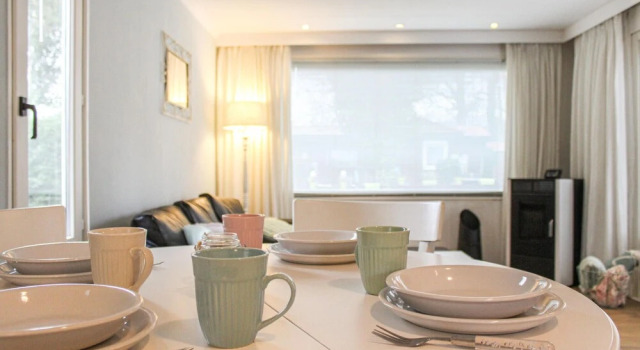 Stunning Home in Lanaken With 2 Bedrooms and Outdoor Swimming Pool, Prenota Hotel Hotel a Flanders con parcheggio, Parcheggio