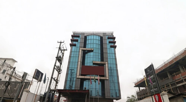 OYO Flagship 14647 Hotel Grand Majesty
