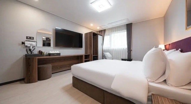 Номер Deluxe Hound hotel gunsan