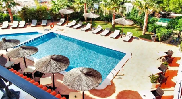 Habitación individual Estándar con vista a la piscina Hotel Sa Barrera