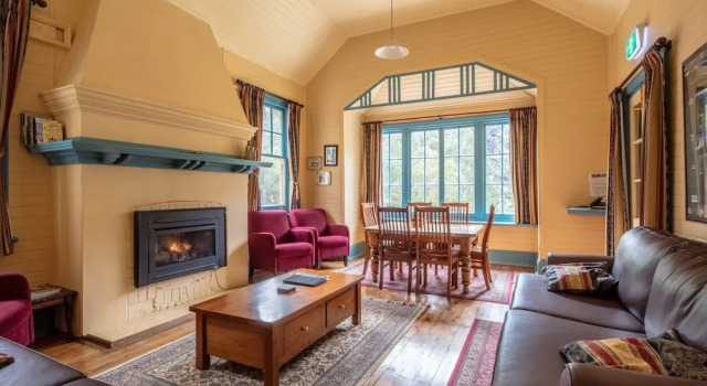 Апартаменты Yarrangobilly Caves House