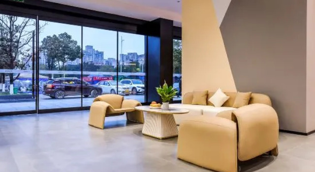 IU Hotel(Chongqing Siyuan Light Rail Station Store), Prenota Hotel Hotel a Chongqing Area con parcheggio, Parcheggio