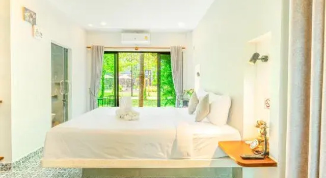 Люкс с видом на сад Raing Phnom Bungalow