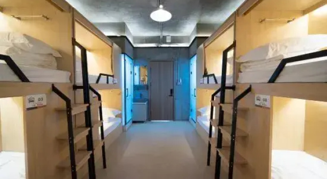 Кровать в общем номере (женский номер) Xingsu Youth Hostel (Hongshan Mall Branch of Municipal Traditional Chinese Medicine Hospital)