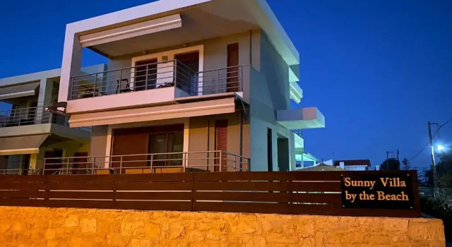 Sunny Villa by the beach Gournes, Забронировать Вилла Гурнаи Центральный Крит