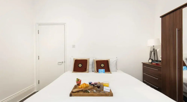 Modern Cheshire Court Nest - NBS, Забронировать Отель Лондонский Сити Лондон, рядом с Роупел-стрит