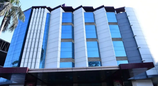 Hotel Ravisha Continental, Забронировать Отель Отели Аллахабад 3 звезды, 3*