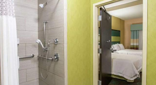 Четырёхместная студия Hampton Inn & Suites Salt Lake City/Farmington