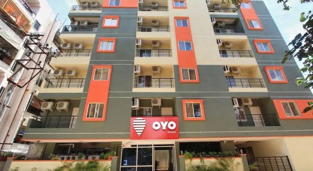 OYO 9653 Ample Premium Suites, Rezervovat Hotel Hotely v Bangalore s parkováním, Parkování