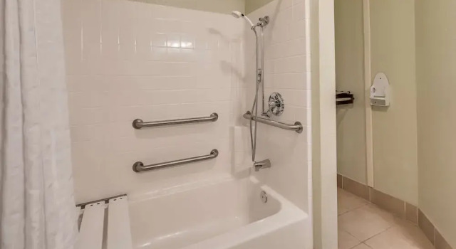 Двухместный номер Standard с видом на залив Best Western Plus Bayshore Inn