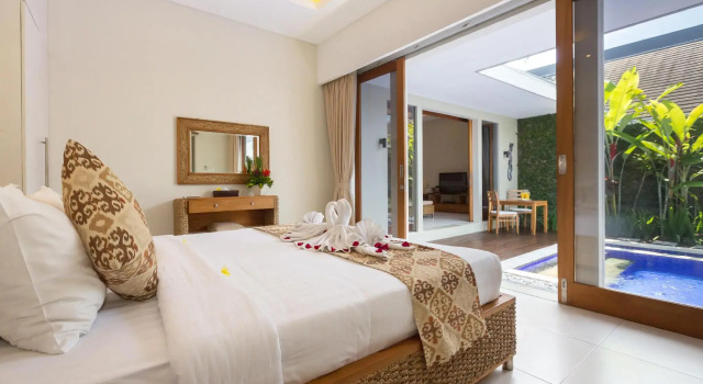 Bali Easy Living Canggu, Book Villa Hotels in Tibubeneng with a Pool, Swimming Pool