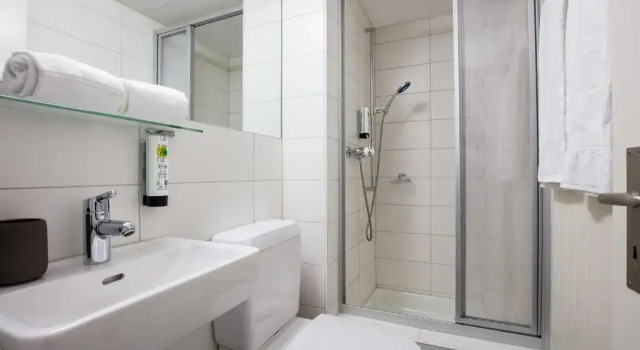 Номер Standard Hotel Krone by b-smart