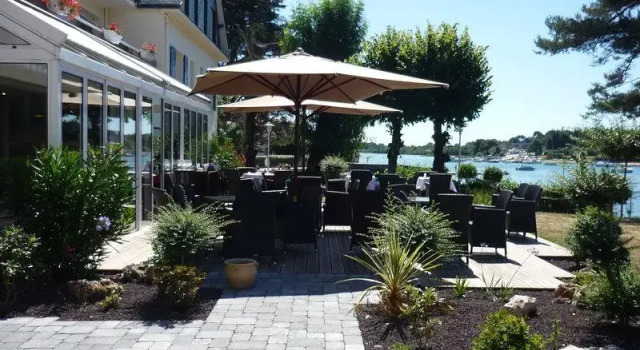 Двухместный номер Standard Best Western Plus Le Roof Vannes Bord de Mer