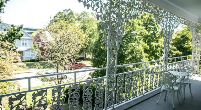 Люкс Governor's Inn Bed and Breakfast