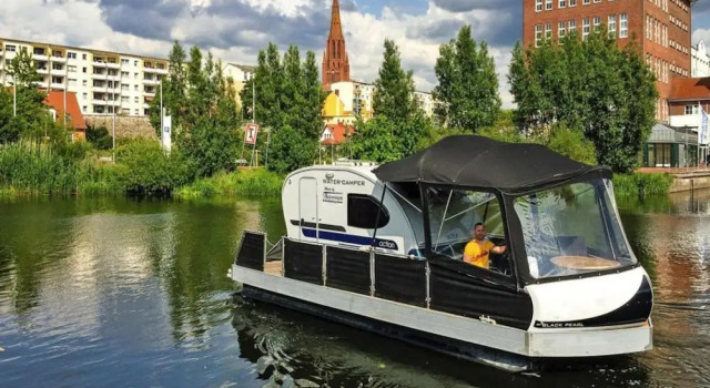 Hausboot auf der Peene, Demmin