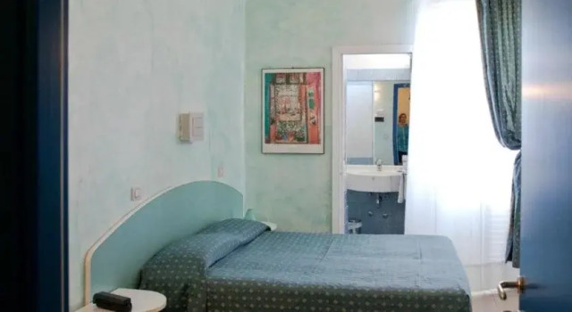 Hotel Cosmopolita, Забронировать Отель Визерба Римини