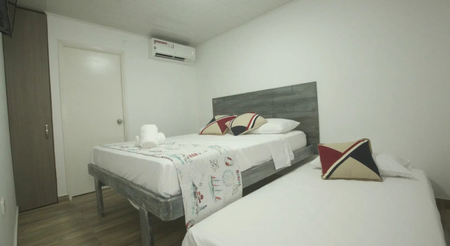 Nauticus Hotel
