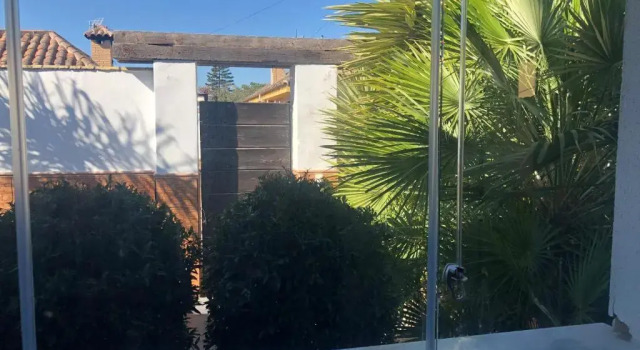 Вилла Lavish Villa in Puerto de Santa Maria With Swimming Pool
