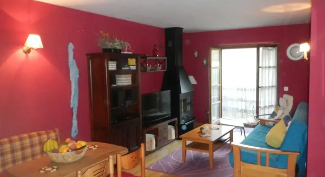 Classic Apartment in Anciles Pyrenees near Benasque Valley, Book Apartment Hotels in Aragon with Parking, Parking
