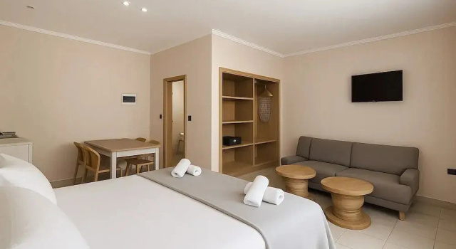 Четырёхместный номер Deluxe Sanpiero Island