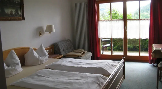 Alpenhotel Allgäu, Varaa Matkakoti Hotellit Baijeri pysäköinnillä, Pysäköinti