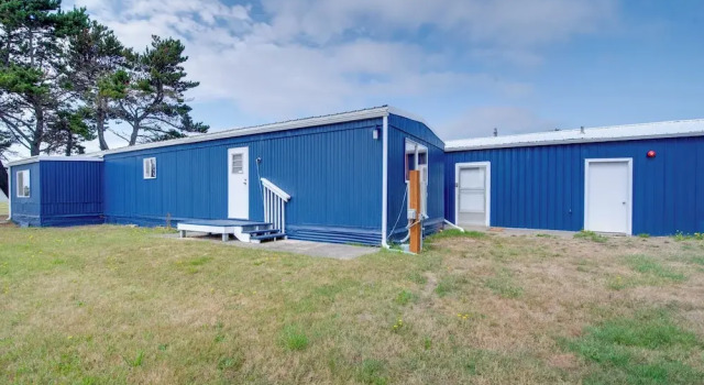Walk to Beach! Fun Retro Retreat in Ocean Shores, Забронировать Дом для отпуска Оушен-Шорс штат Вашингтон