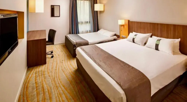 Семейный номер Standard Holiday Inn Lyon Vaise by IHG