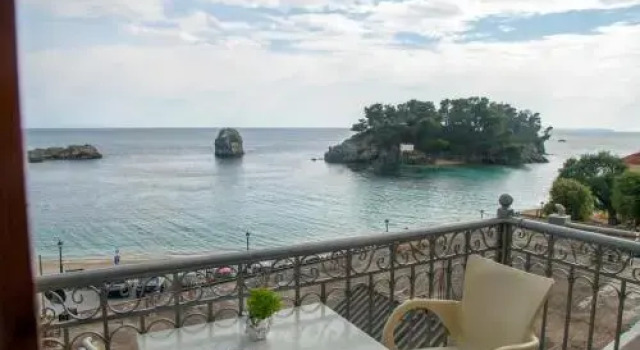 Guest House 4 Stars Parga, Rezerwuj Pensjonat Pensjonaty w Epir, Pensjonat