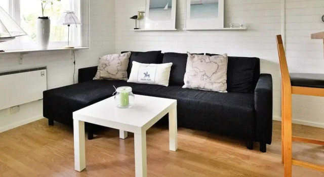 Holiday Home in Gränna, Book Feriehus Sommerhuse i Småland, Hytte