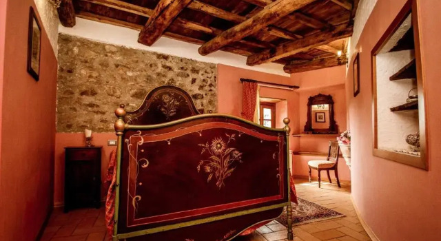 Agriturismo I Cerretelli 2, Забронировать Отель Отели Барга с парковкой, Парковка