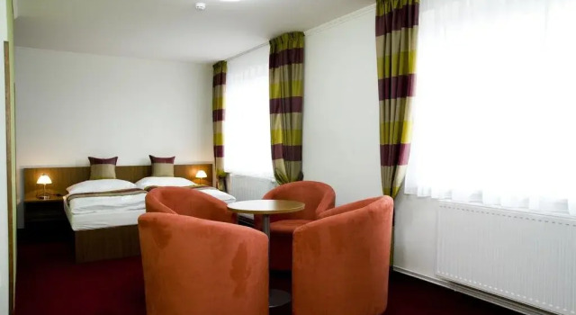 Hotel Ryšavý, Rezerwuj Hotel Hotele w Central Bohemia z parkingiem, Parking