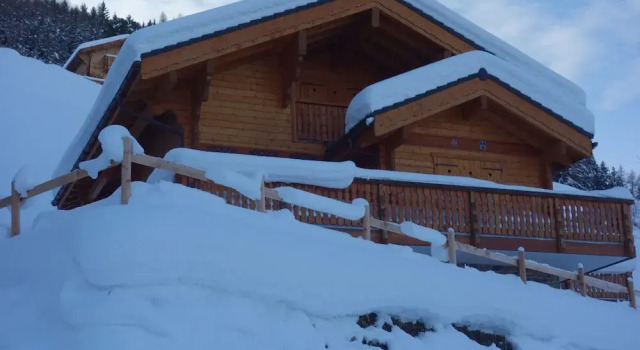Шале с балконом Chalet in Les Masses With ski Storage