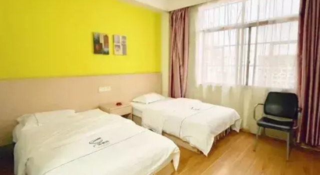 Guangyuan Hotel