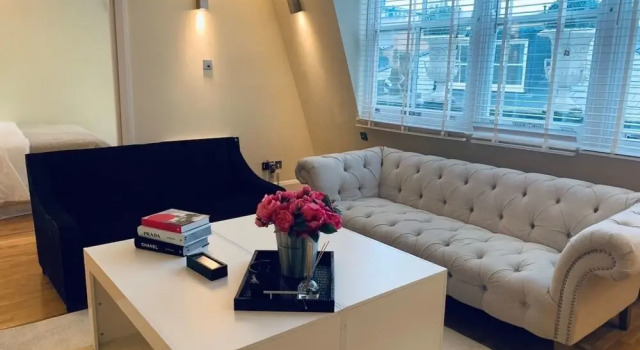 Captivating 3Bed Apartment in London, Varaa Huoneisto Asunnot kohteessa Merseyside, Huoneisto