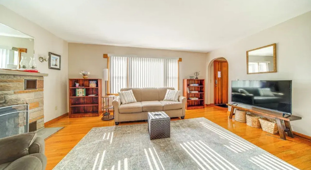 < 1 Mi to Lake Erie: Ashtabula Hideaway!