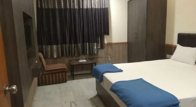 JK Rooms 111 Hotel Shivala, Забронировать Отель СПА-отели Нагпур, рядом с Железнодорожный вокзал Нагпур, SPA-услуги