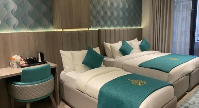 Трёхместный номер Comfort с балконом Soho Midtown