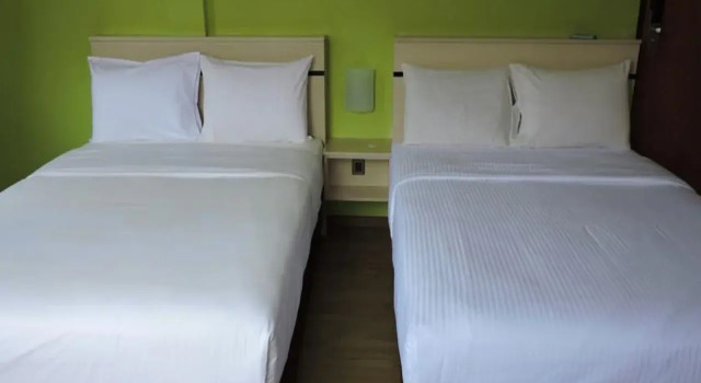 Merlin Hotel